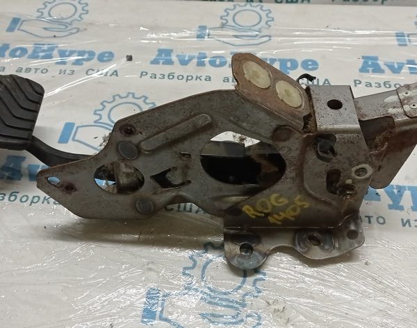 Педаль тормоза Nissan Rogue 14- 46501-4BA0B