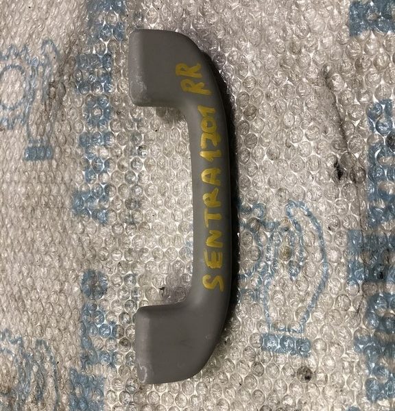 Ручка потолка задняя правая Nissan Sentra 13-19 серая 73940-3SR0A