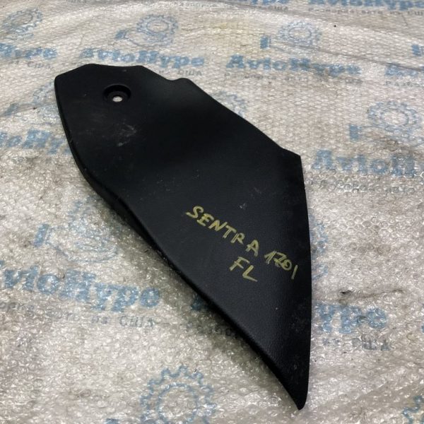 Накладка консоли центральной  Nissan Sentra 13-19 лев 689213SG0A