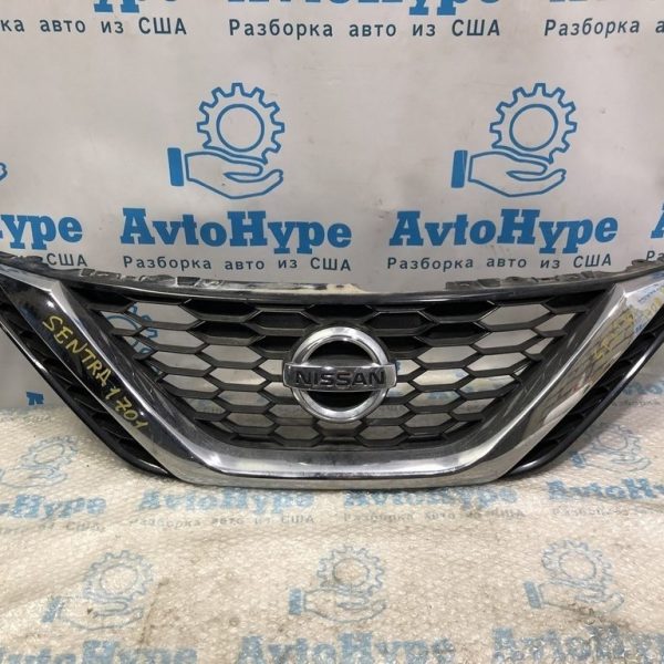 Решетка радиатора grill со значком Nissan Sentra 16-19 рест 62310-3YU0A