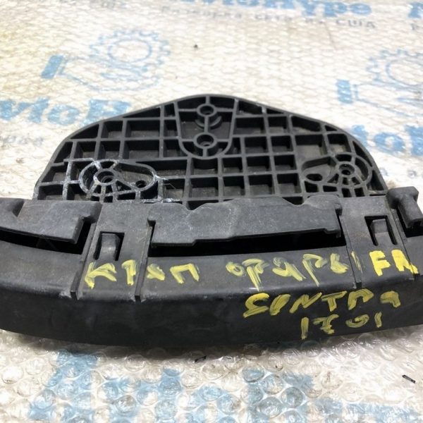 Крепление фары прав Nissan Sentra 16-19 рест  26042-3SG2A