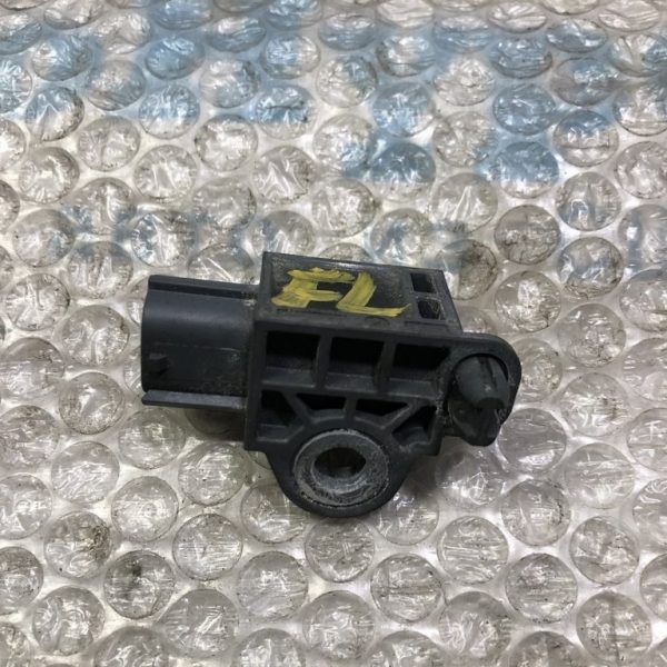 Датчик подушки безопасности перед лев Nissan Sentra 13-19 985813SG0A