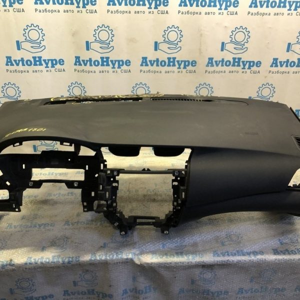 Торпедо передняя панель голая Nissan Sentra 15-19 чёрная (01) поплавлена под лобовым 68200-3SG0A