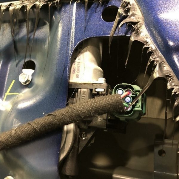 Стеклоподъемник с мотором зад лев Nissan Sentra 15-19 82721-3SG0A