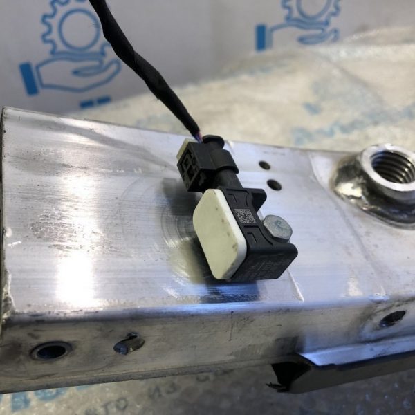 Датчик подушки безопасности перед прав Infiniti QX30 17- А1668210151