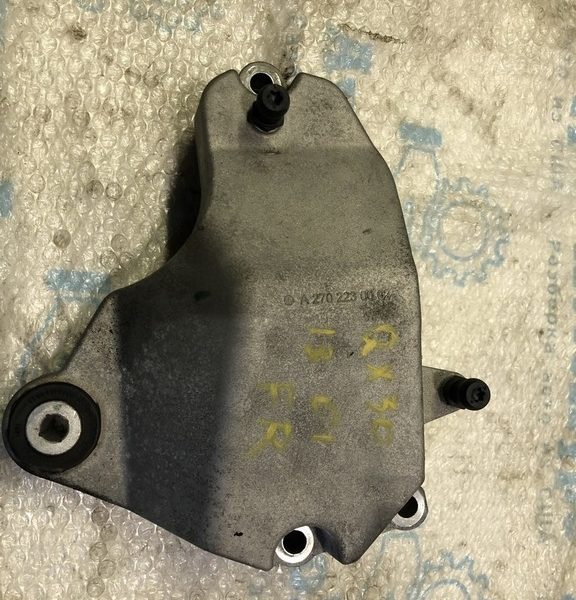 Кронштейн двигателя Infiniti QX30 17- a2702230002