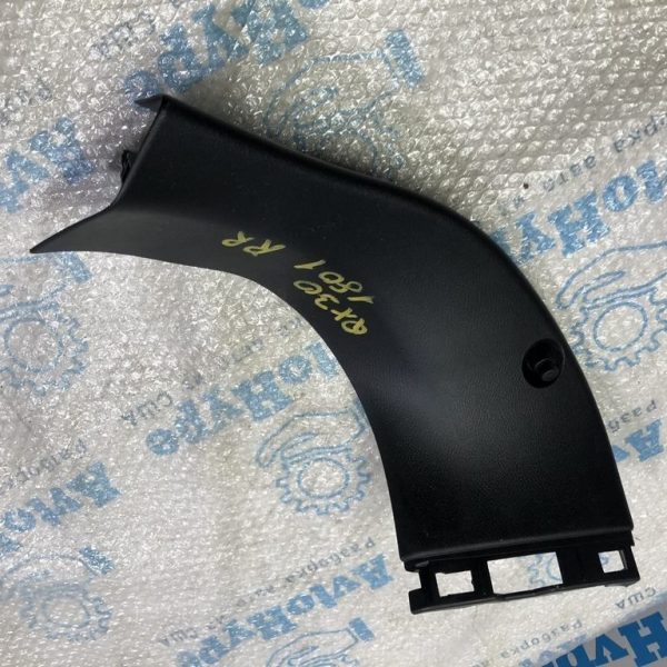 Обшивка крышки багажника правая Infiniti QX30 17- черн 90902-5DA0A