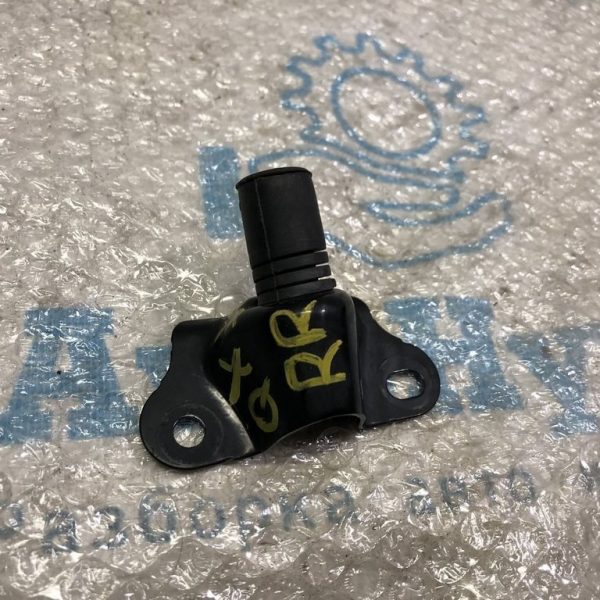 Отбойник капота Infiniti QX30 17- 90878AX600