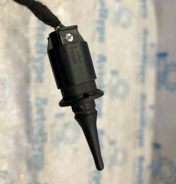 Датчик температуры окружающего воздуха Infiniti QX30 17-