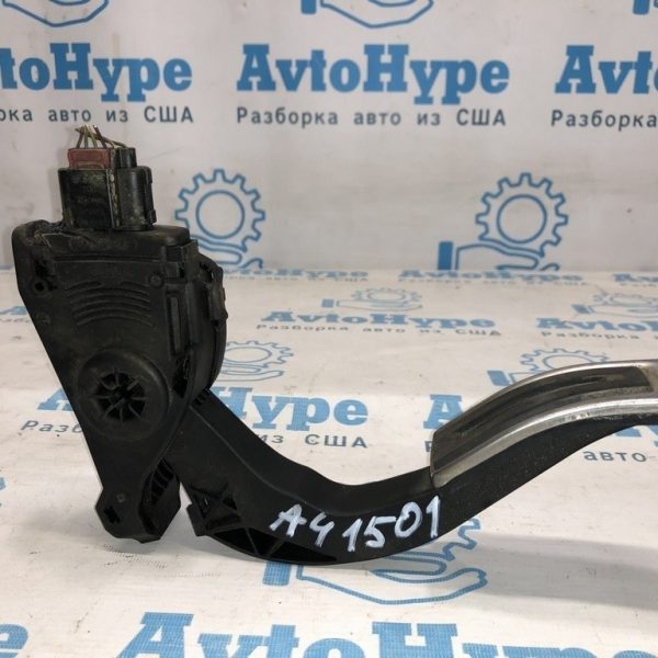 Педаль газа Audi a4 b8 08-16 8K1721523B