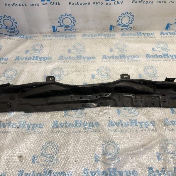 Планка телевизора верхняя Kia Optima 16- (02) деф.немного поведена