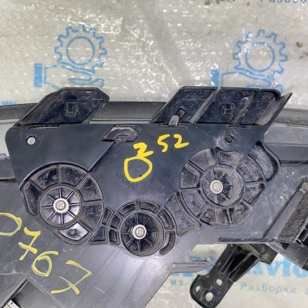 Крепление переднего бампера под фарой правое Nissan Murano z52 15- 26042-5AA5A