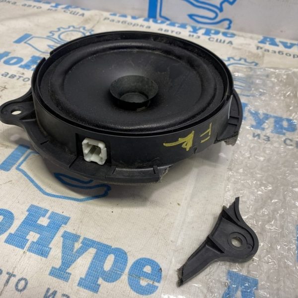 Динамик зад лев Nissan Murano z52 15- 28156-9FF0A