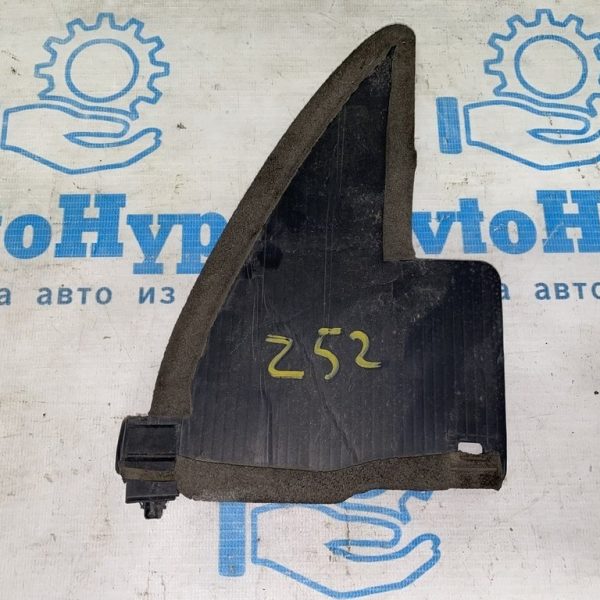 Треугольник дефлектора радиатора прав Nissan Murano z52 15-