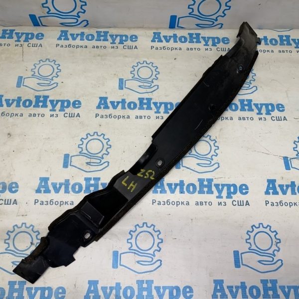 Уплотнитель крыла дверь-крыло лев Nissan Murano z52 15- 631335AA0A