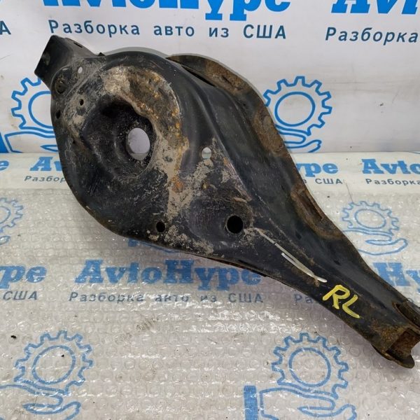 Рычаг нижний под пружину зад лев Nissan Murano z52 15- 551B05AA0A