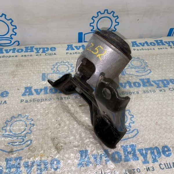 Подушка двигателя правая Nissan Murano z52 15- 112103KA0A