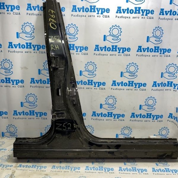 Стойка кузовная центральная правая Nissan Murano z52 15- (01) черная 76032-5AA0A