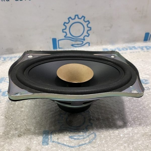 Динамик задней полки прав Nissan Sentra 13-19 281573TA1D