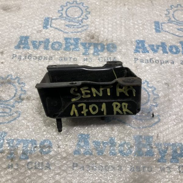 Клык усилителя заднего бампера прав Nissan Sentra 13-19 85210-3SH0A