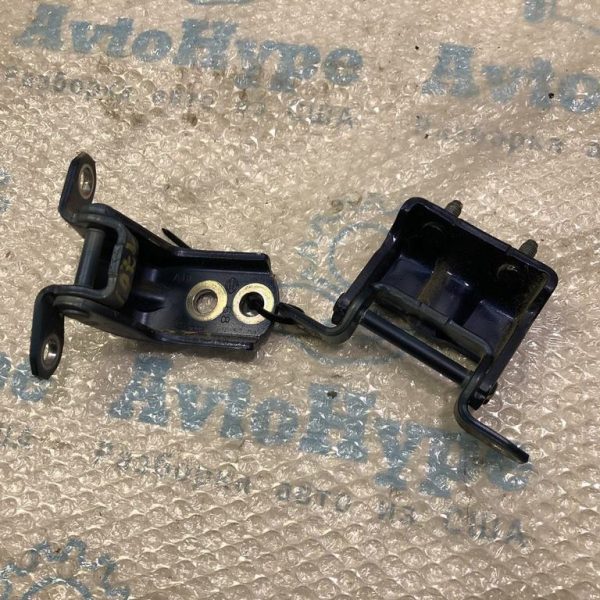 Петля двери нижняя зад прав Nissan Sentra 15-19 80400-JN00A