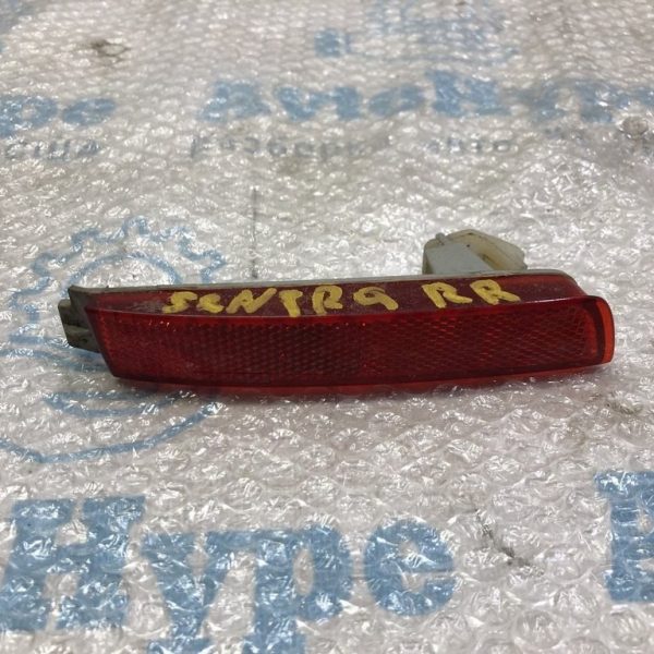 Отражатель зад прав Nissan Sentra 13-19 26565-5C000