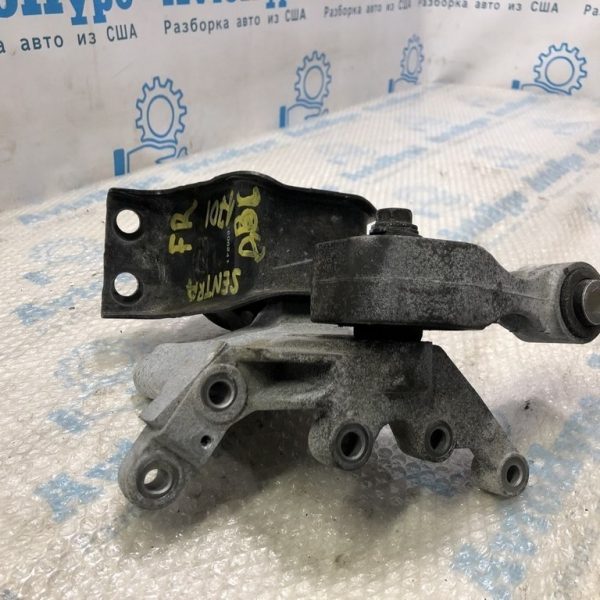 Подушка двигателя правая Nissan Sentra 13-19 1.6 (01) деф.подгорела