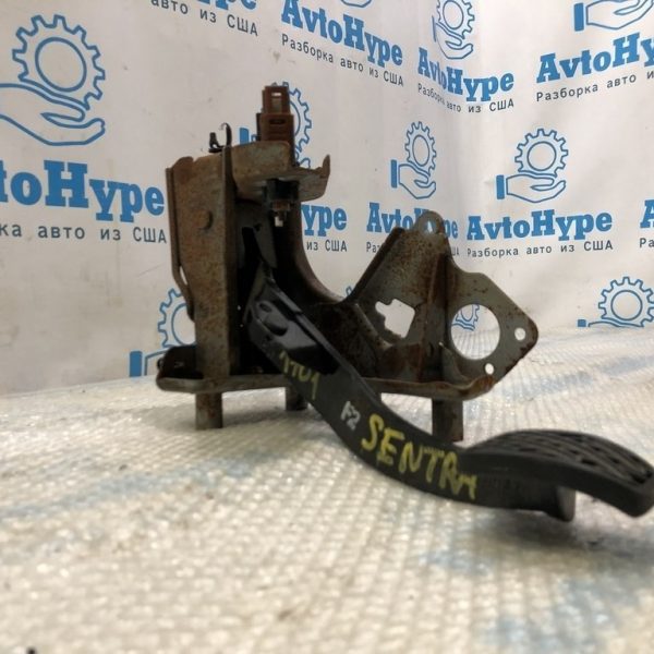Педаль газа Nissan Sentra 13-19 18002-4AF0A