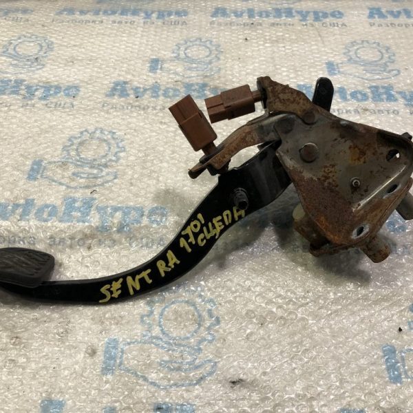 Педаль сцепления Nissan Sentra 15-19