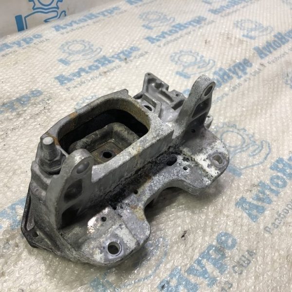 Подушка двигателя задняя Nissan Sentra 13-19 1.6 мкпп