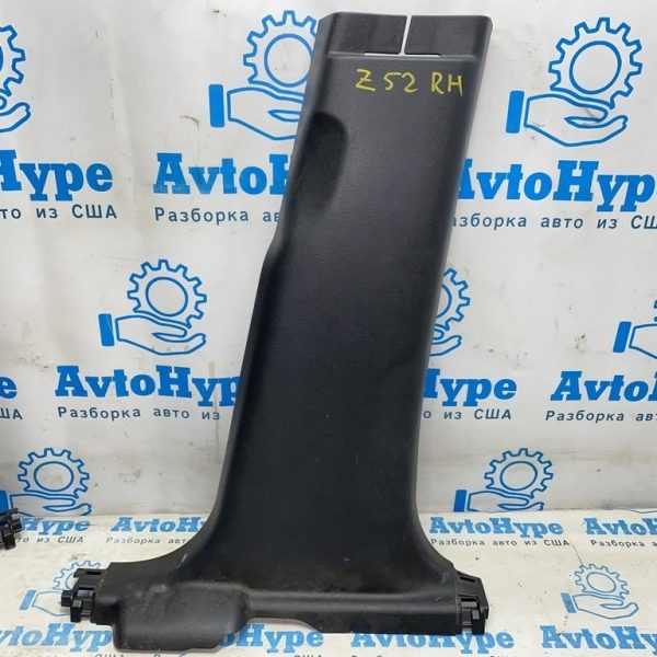 Накладка центральной стойки нижняя правая Nissan Murano z52 15- черн 76915-5AA0A