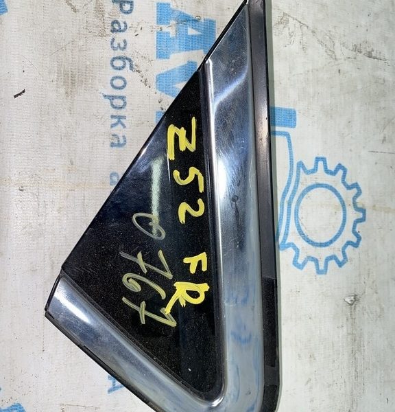 Треугольник уголок крыла перед прав Nissan Murano z52 15- 963185AA0A