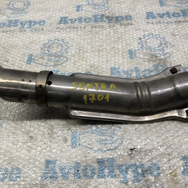 Уплотнитель дверного проема зад прав Nissan Murano z52 15- 76923-5AA0E