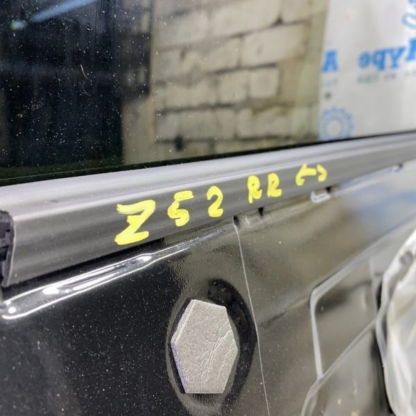 Уплотнитель стекла зад прав Nissan Murano z52 15- 82330-5AA0C