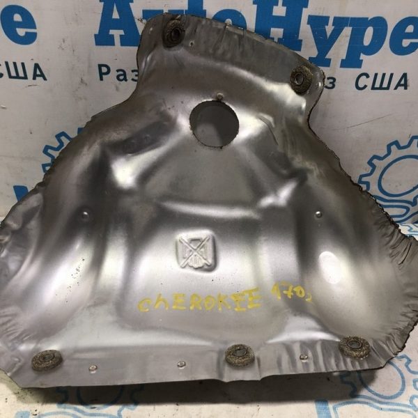 Защита коллектора выпускного Jeep Cherokee KL 14-2.4 68084282AC