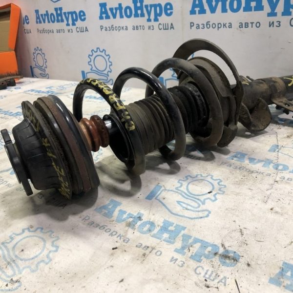 Опора амортизатора перед прав Jeep Cherokee KL 14- 68194316AC
