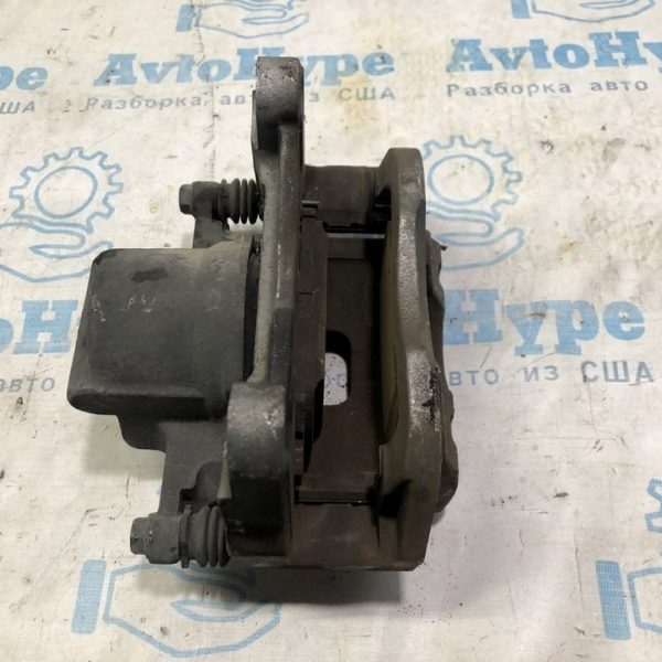 Суппорт перед прав Jeep Cherokee KL 14- 68212010AA