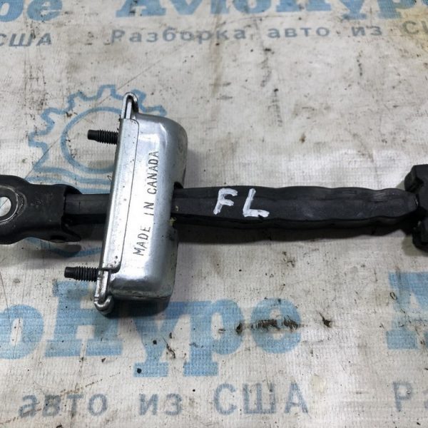 Ограничитель двери перед лев Jeep Cherokee KL 14- 68103030AD