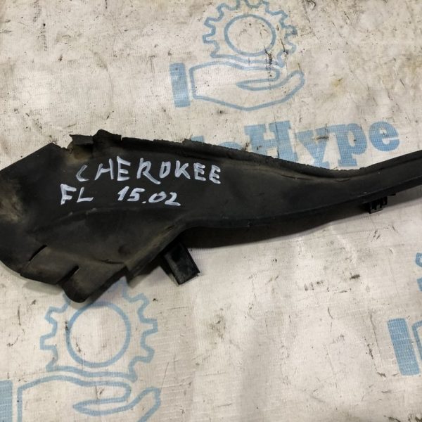 Уплотнитель решетки дворников прав Jeep Cherokee KL 14- (02) 8/10 68102560AE 68102560AE