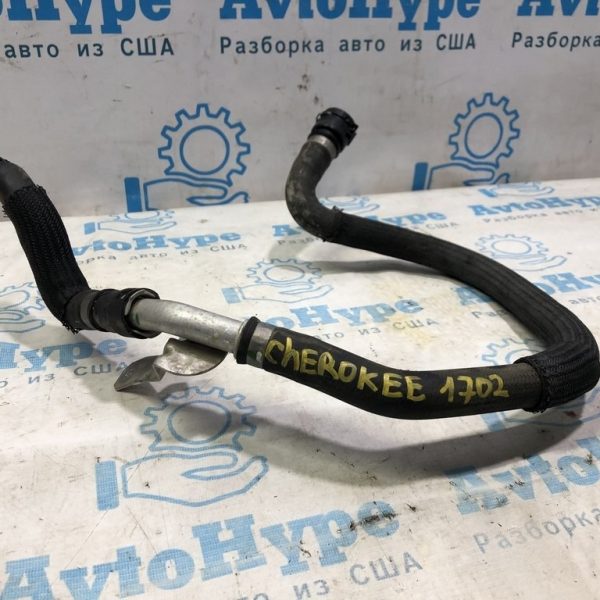 Патрубок охлаждения 2 Jeep Cherokee KL 14- 2.4 68192082AA