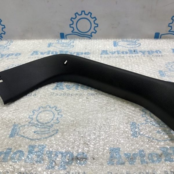 Обшивка двери багажника левая Ford C-max MK2 13-18 черная AM51R42907AEW