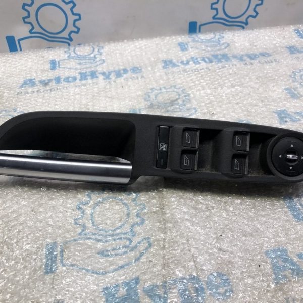 Управление стеклоподъемником передним левым Ford C-max MK2 13- (01) деф F1EZ14529B