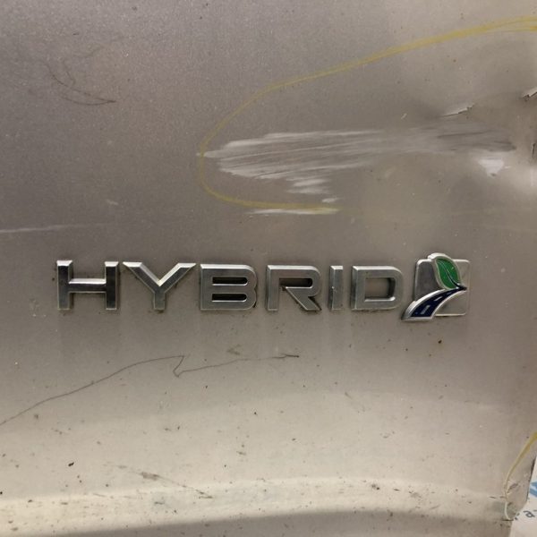 Эмблема надпись HYBRID перед прав Ford C-max MK2 13- DM5Z-9942528-A