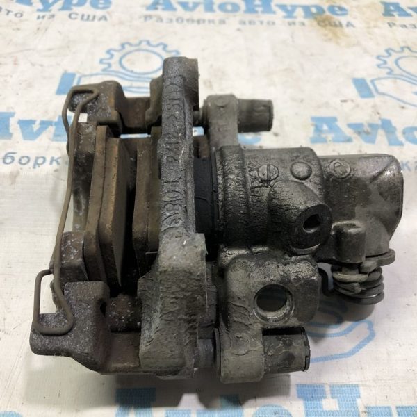 Суппорт задний левый Ford C-max MK2 13-18 8M5Z2553D