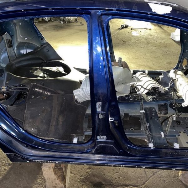 Стойка кузовная центральная правая Nissan Sentra 15-19 (01) синий цвет RAY G6570-9AMMA