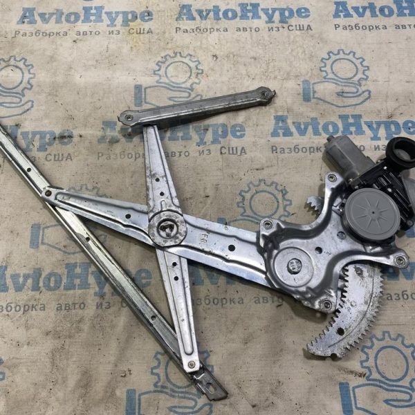 Стеклоподъемник с мотором перед лев Toyota Highlander 14- Реализ Вадим 69802-02310