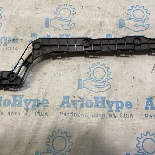 Крепление заднего бампера левое Toyota LC200 5215660070