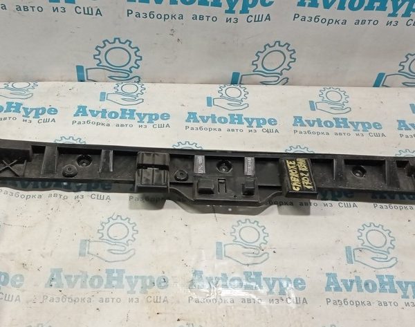 Крепление заднего бампера центр Jeep Cherokee KL 14-18 дорест 68138413AB