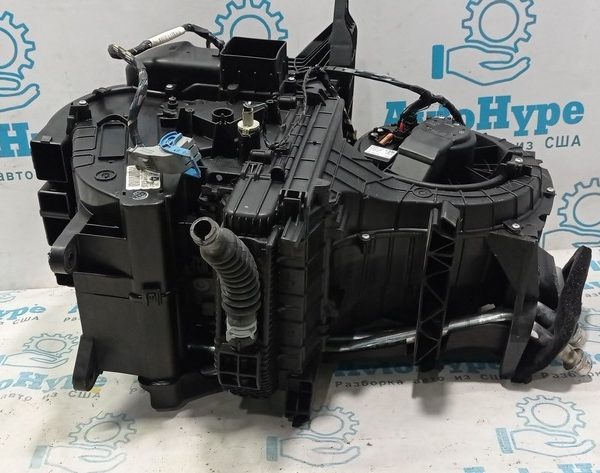 Испаритель Jeep Cherokee KL 14- 68223040AB