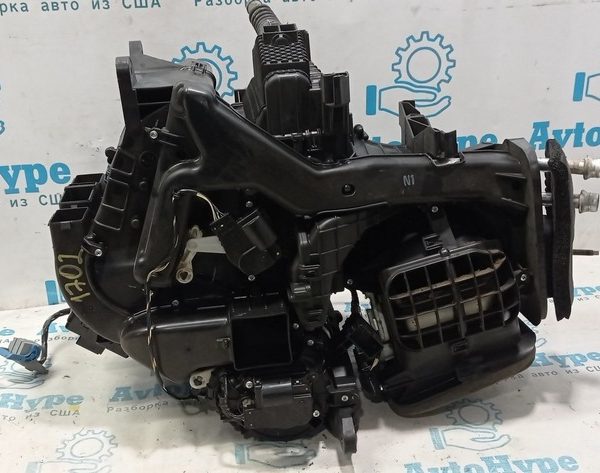 Мотор вентилятор печки Jeep Cherokee KL 14- 68223053AC